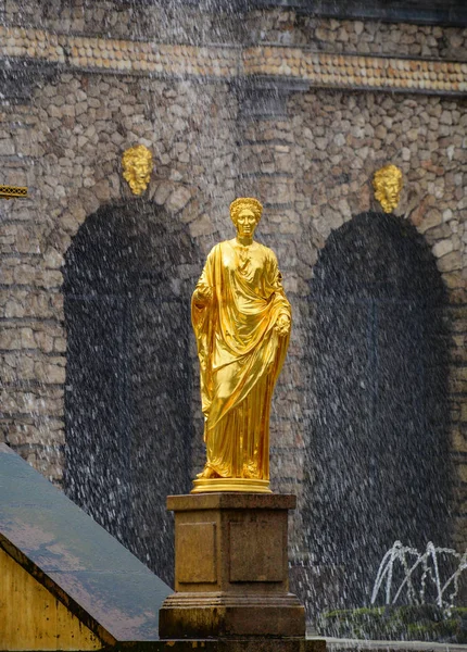 Saint Pétersbourg Russie Octobre 2016 Statue Dieu Avec Foutain Peterhof — Photo