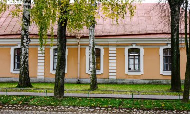 Saint Petersburg, Rusya'nın eski Köyü'nde bulunan eski tuğla ev.