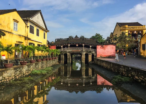 Oude gebouwen in Hoi An, Vietnam — Stockfoto