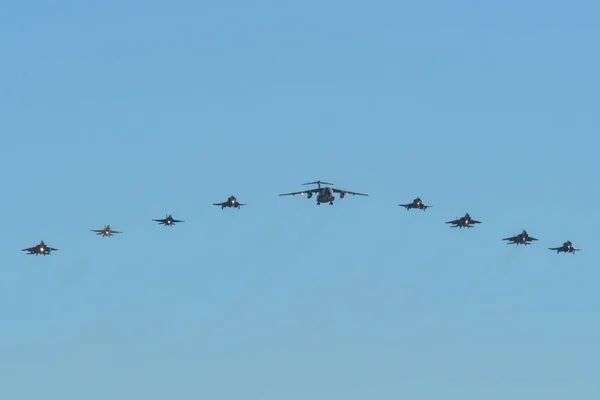 Kiállításra szánt katonai légi jármű — Stock Fotó