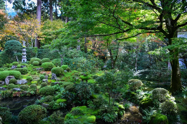 Antiguo jardín zen en Kyoto, Japón — Foto de Stock