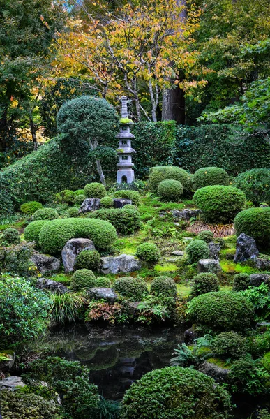 Antiguo jardín zen en Kyoto, Japón — Foto de Stock