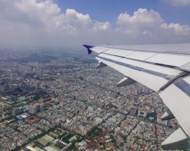 Uçak penceresinden doğal görünümü