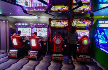 Gemi yolculuğunda oyun makineleri