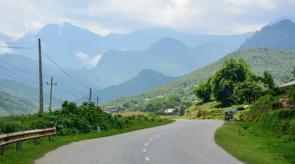 Camino de montaña de Sapa, Vietnam — Foto de Stock
