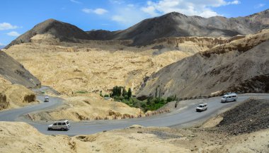 Ladakh Dağı yolu, Kuzey Hindistan 