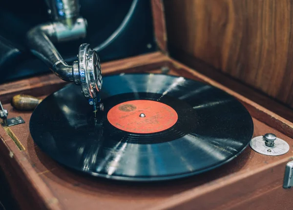 Turntable vinyl record player — Stock Photo, Image