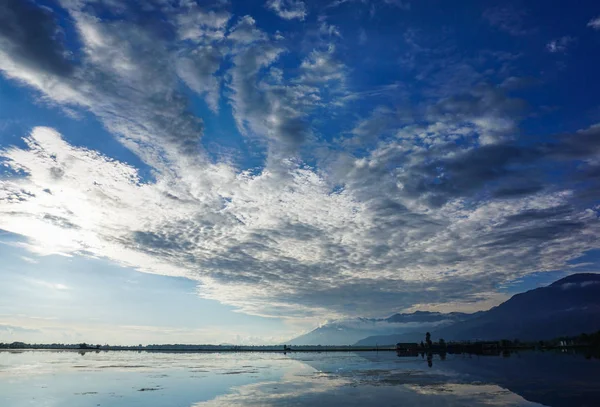 Dal Lake of Srinagar, India — Stock Photo, Image