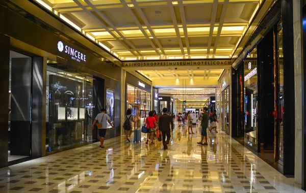 Marina Bay Sands nákupní centrum interiér — Stock fotografie
