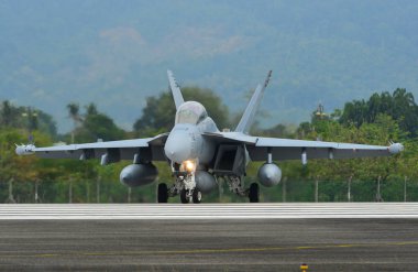 Birleşik Devletler Donanmasından Boeing Ea-18g Hırıltısı