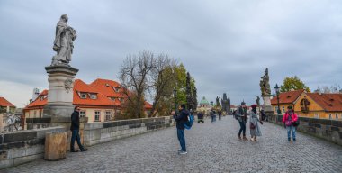 Çek Cumhuriyeti Prag 'daki Charles Köprüsü