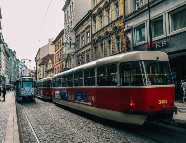 Çek Cumhuriyeti 'nin Prag kentindeki Retro Tramvayı