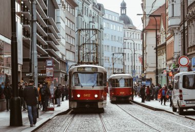 Çek Cumhuriyeti 'nin Prag kentindeki Retro Tramvayı