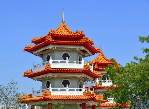 Starożytna pagoda w chińskim ogrodzie, Singapur — Zdjęcie stockowe