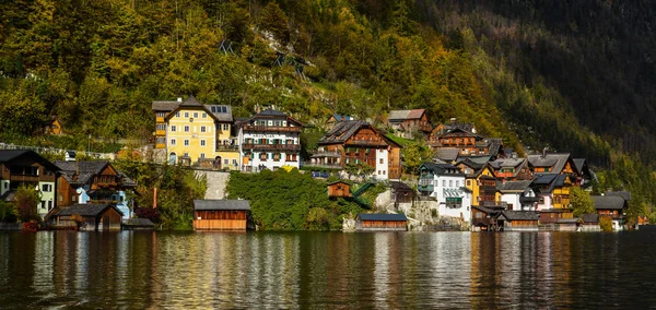 Hermosa aldea Hallstatt (Austria ) — Foto de Stock