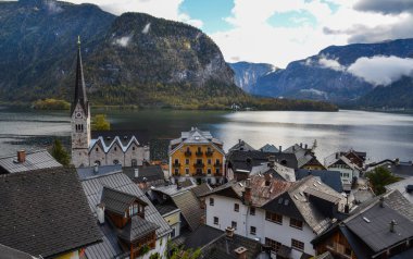 Güzel Hallstatt Köyü (Avusturya)