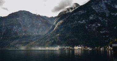 Güzel Hallstatt Köyü (Avusturya)