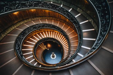 Vatikan Müzelerindeki Bramante Merdivenleri