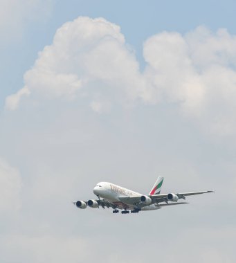 Bangkok havaalanında açılış yolcu uçak 