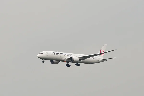 Passagierflugzeug landet auf Flughafen Kuala Lumpur — Stockfoto