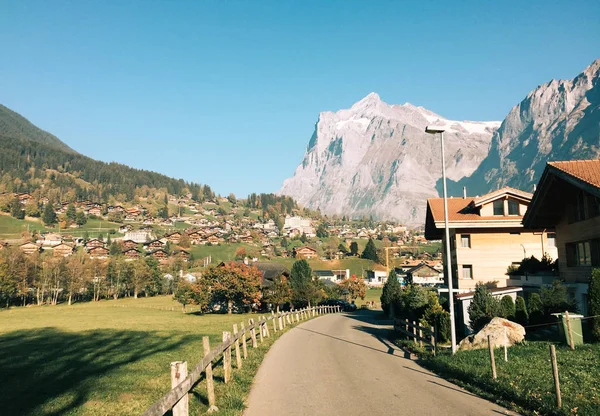 Ciudad de montaña en Grindelwald, Suiza —  Fotos de Stock