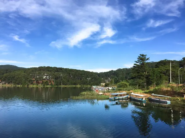 Πανόραμα άποψη της λίμνης Xuan Huong — Φωτογραφία Αρχείου