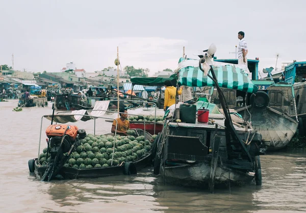 Marché flottant de Cai Rang à Can Tho, Vietnam — Photo