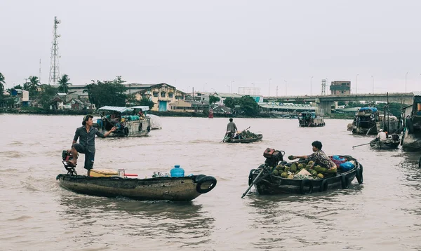 CAI Rang flytande marknad i Can Tho, Vietnam — Stockfoto