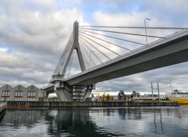 Cable-stayed Aomori Bay Bridge