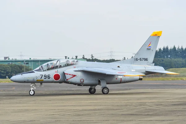 在伊鲁马空军基地展示的军用飞机 — 图库照片