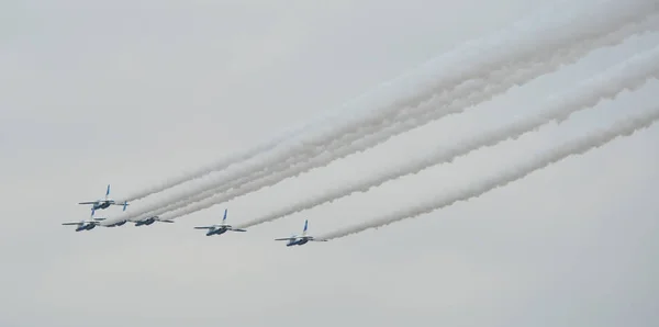 Equipa de Demonstração Aerobática Blue Impulse — Fotografia de Stock