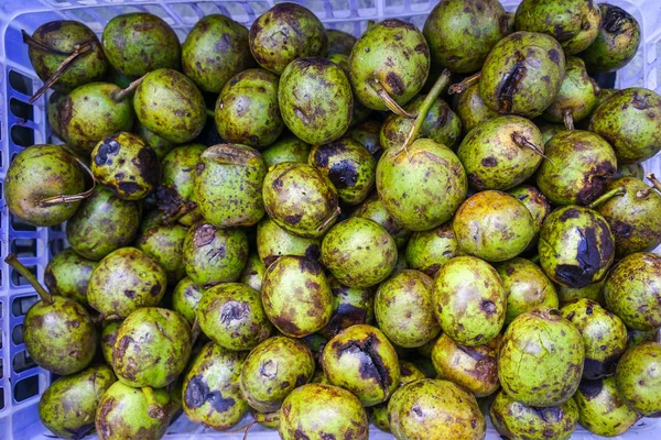 Noci in un mercato di strada — Foto Stock