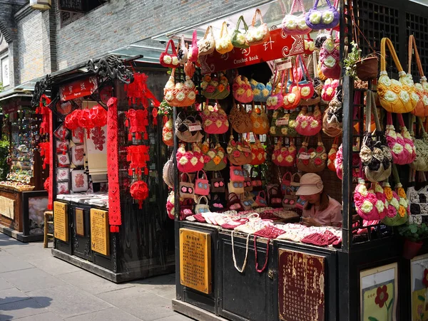 Souvenir shops located at Jinli Ancient Street — Stok fotoğraf