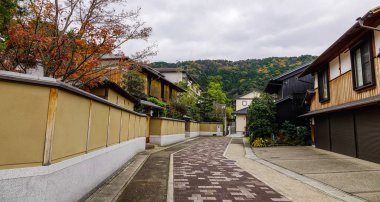 Japonya 'nın Kyoto kentindeki eski ahşap ev.