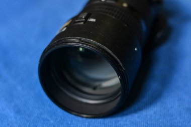 Siyah ultra telefoto yakınlaştırma lensi