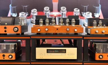 Amplifikatörlü orta menzil hifi sistemi