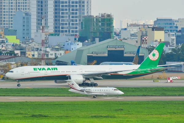 stock image Passenger airplane at Tan Son Nhat Airport 