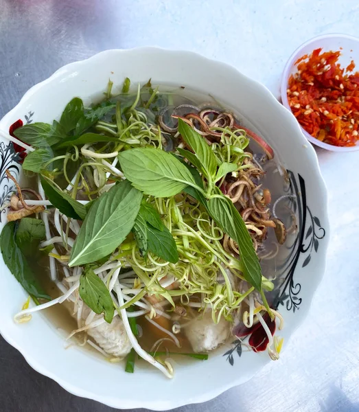 Vietnam Mekong Delta Daki Yerel Bir Restoranda Balık Eriştesi Bun — Stok fotoğraf
