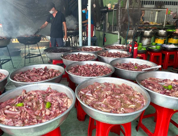 Вінь Лонг Єтнам Січня 2020 Сире Ясо Свинини Місцевому Ресторані — стокове фото