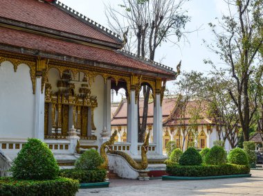 Vientiane, Laos 'taki antik Budist tapınağı. Lao Budizmi, Theravada Budizmi 'nin eşsiz bir versiyonudur ve etnik Lao kültürünün temelini oluşturur..