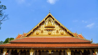 Vientiane, Laos 'taki antik Budist tapınağı. Lao Budizmi, Theravada Budizmi 'nin eşsiz bir versiyonudur ve etnik Lao kültürünün temelini oluşturur..
