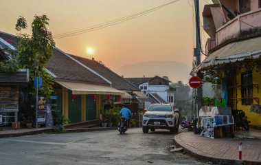 Luang Prabang, Laos - 2 Şubat 2020. Laos, Luang Prabang 'da antik bir kasaba. Luang 1975 'e kadar ülkenin kraliyet başkentiydi..