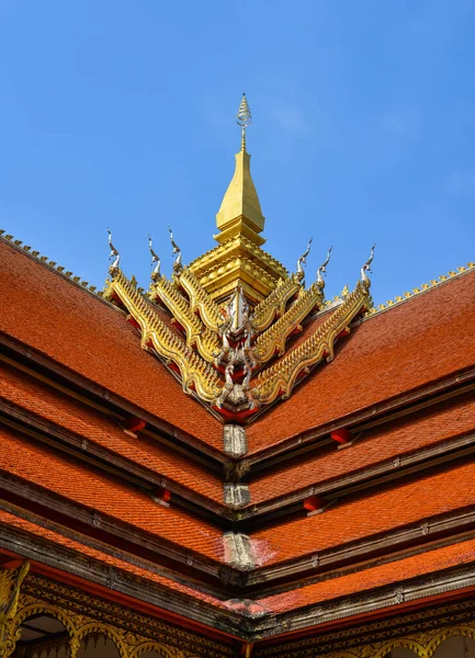 불교의 라오스의 비엔티안 불교는 형태의 불교이며 라오스 문화를 바탕으로 — 스톡 사진