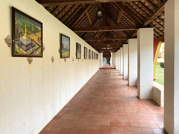 Древняя буддийская пагода во Вьентьяне, Лаос. Лаосский буддизм является уникальной версией буддизма Тхеравады и лежит в основе этнической культуры Лаоса
.