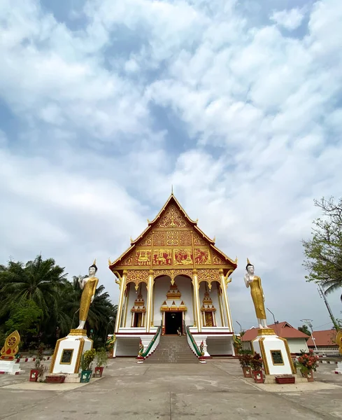 老挝万象的古代佛教宝塔 老挝佛教是佛教的独特版本 是老挝民族文化的基础 — 图库照片