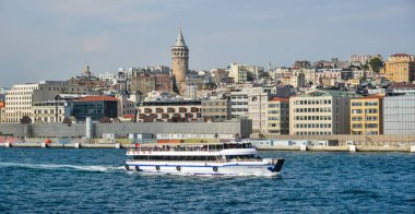 İstanbul, Türkiye - 28 Şubat 2018. İstanbul, Türkiye 'de Boğaz manzarası. İstanbul 'un Avrupa bölgesini İstanbul' un Asya kesiminden ayıran Boğaz.