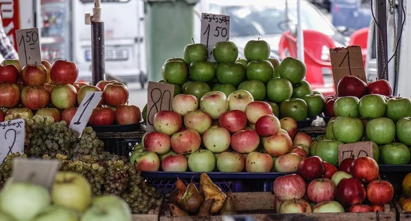 Tbilisi Georgia Sep 2018 Fresh Fruits Sale Street Market Tbilisi — Stock Photo, Image