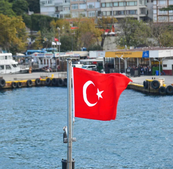 Waving Turkish Flag Ferry Istanbul Turkey — Stock Photo, Image