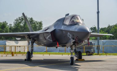 Singapur - 10 Şubat 2018. ABD Deniz Kuvvetleri Lockheed Martin F-35 Lightning II Singapur, Changi 'de sergileniyor. Savunma maliyetleri artıyor, özellikle Doğu Asya 'da..