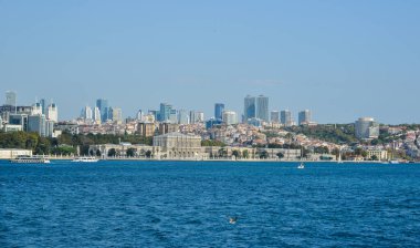 İstanbul, Türkiye - 28 Şubat 2018. İstanbul, Türkiye 'de Boğaz manzarası. İstanbul 'un Avrupa bölgesini İstanbul' un Asya kesiminden ayıran Boğaz.